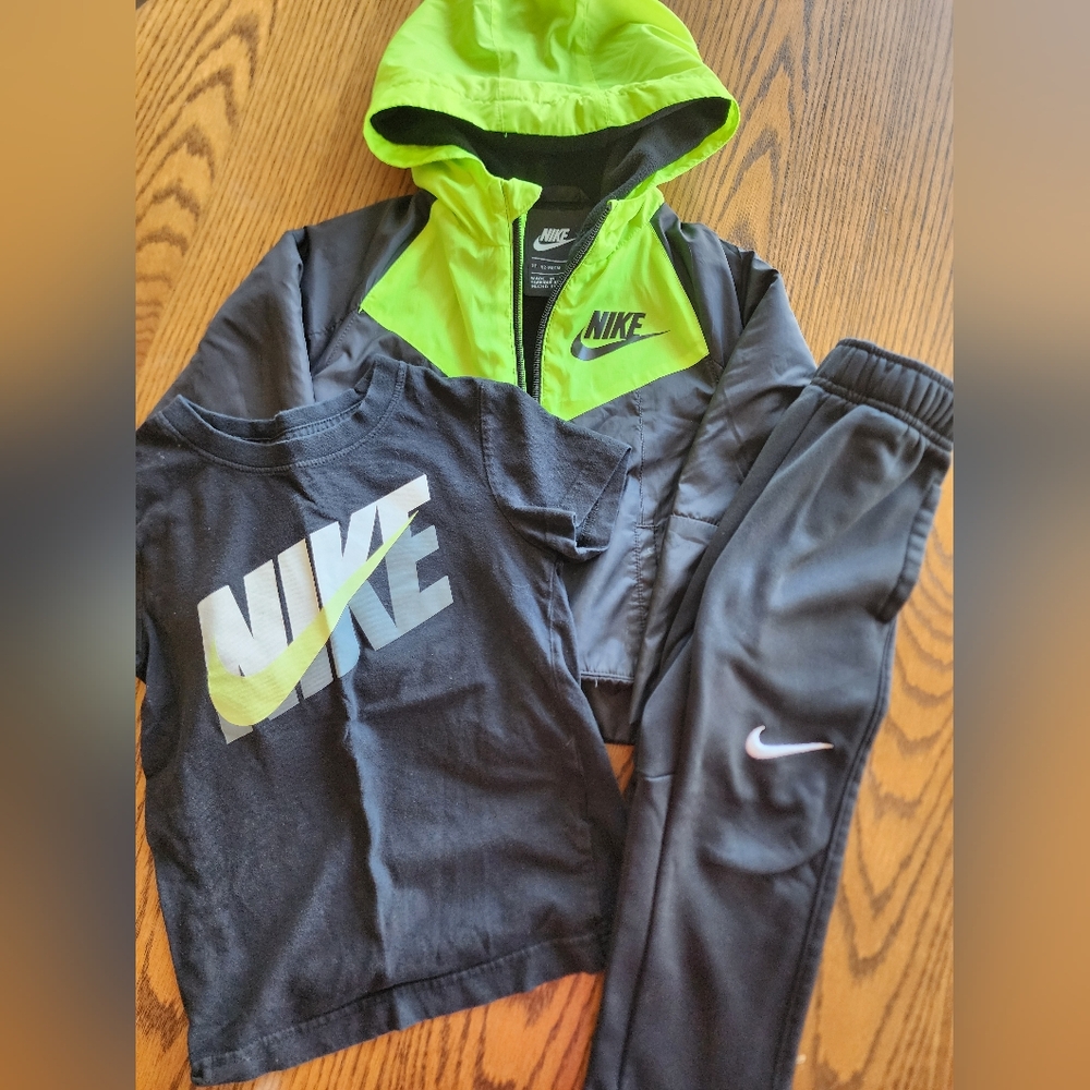 Nike Kids Black and Neon Green Tracksuit Set